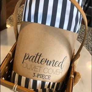 KING & CAL KING .. striped duvet cover set